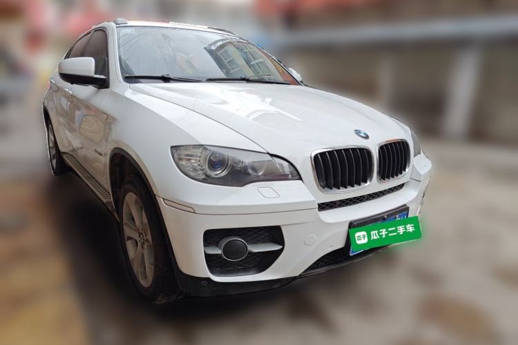 Used BMW X6 2011 xDrive35i Front Right 45 Deg
