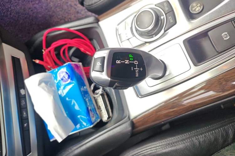 Used BMW X6 2011 xDrive35i Gear Lever
