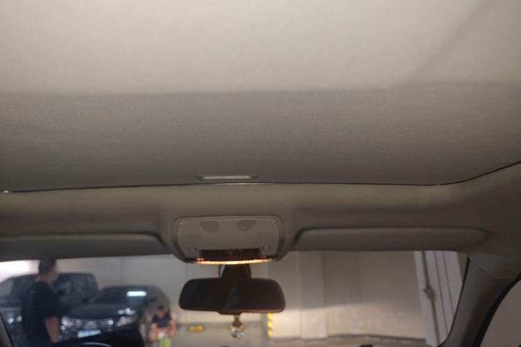 Used BMW X6 2011 xDrive35i Headliner