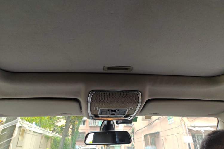Used BMW X6 2011 xDrive35i Headliner