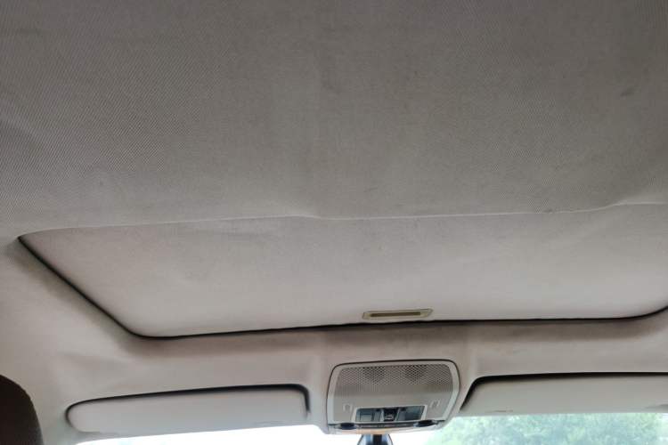 Used BMW X6 2011 xDrive35i Headliner