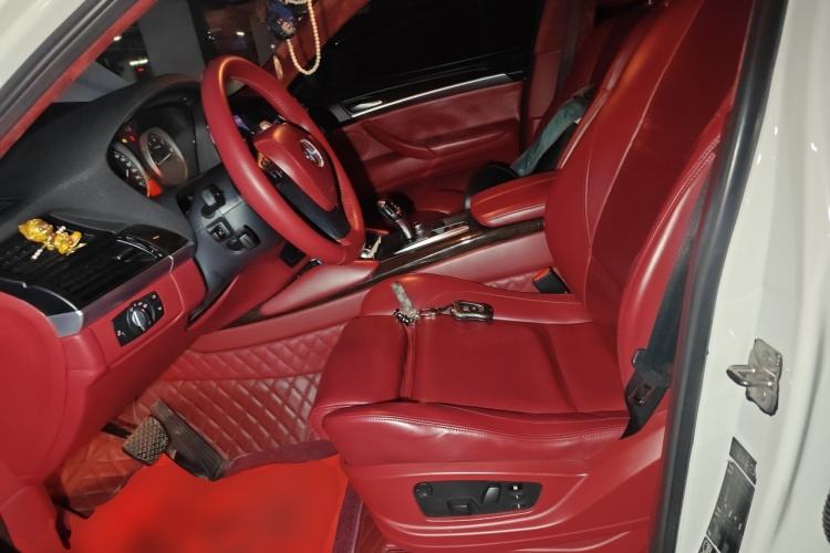 Used BMW X6 2011 xDrive35i Left Front Seat