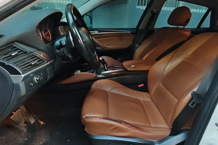 Used BMW X6 2011 xDrive35i Left Front Seat