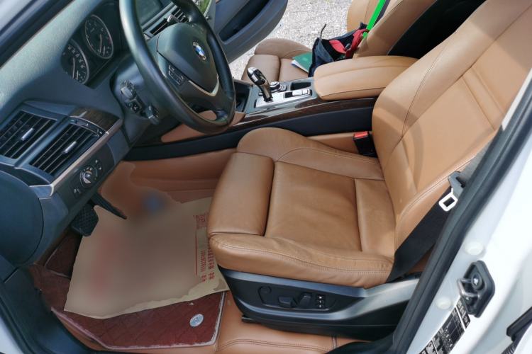 Used BMW X6 2011 xDrive35i Left Front Seat