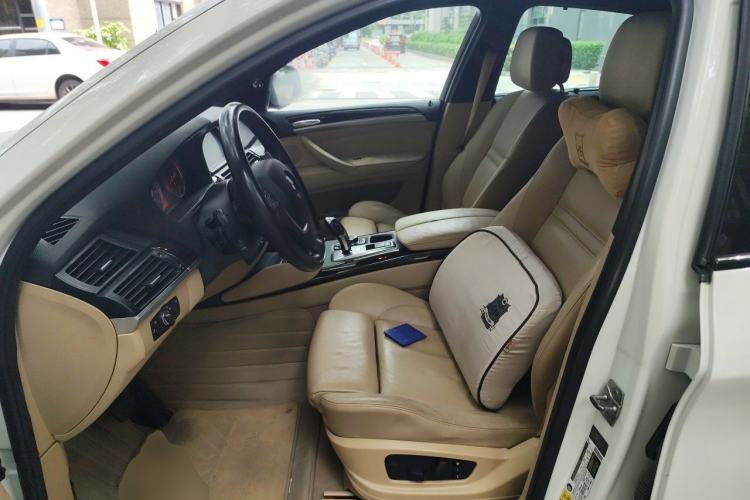 Used BMW X6  Left Front Seat