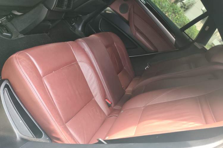 Used BMW X6 2011 xDrive35i Left Rear Seat