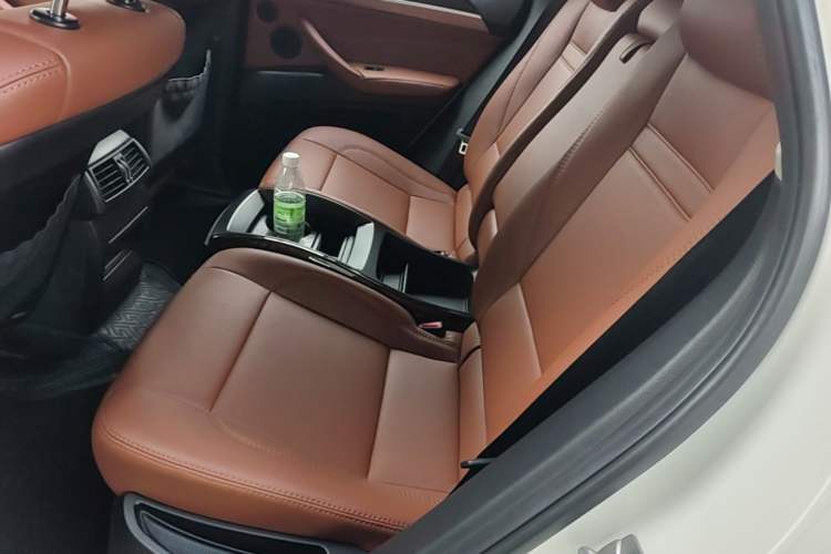 Used BMW X6 2011 xDrive35i Left Rear Seat