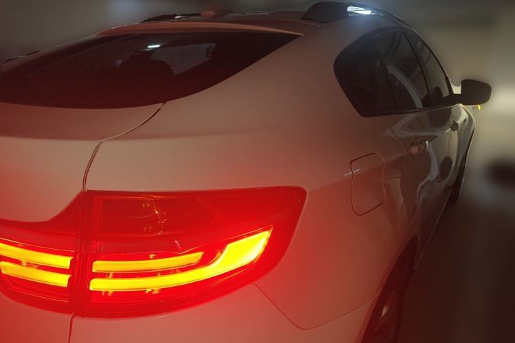 Used BMW X6 2011 xDrive35i Rear Right 45 Deg