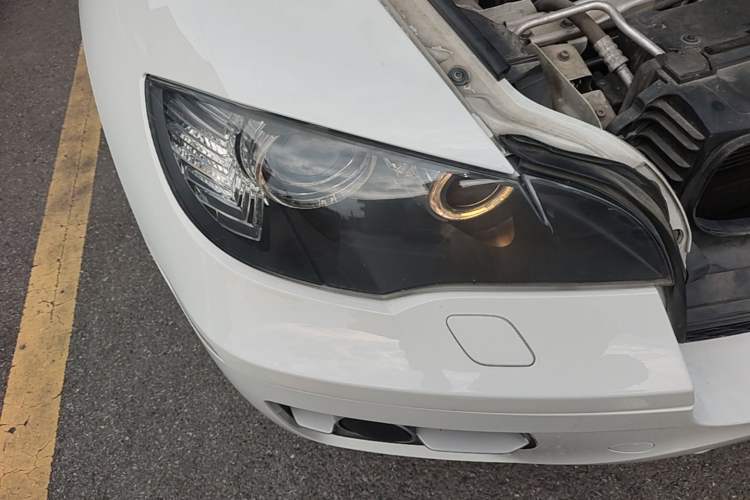 Used BMW X6 2011 xDrive35i Right Front Headlight