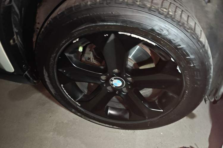 Used BMW X6 2011 xDrive35i Right Front Wheel Hub
