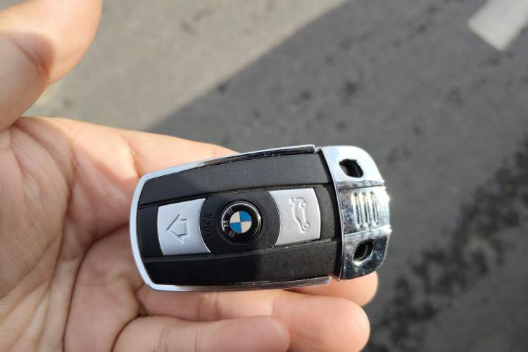 Used BMW X6 2011 xDrive35i Vehicle Key