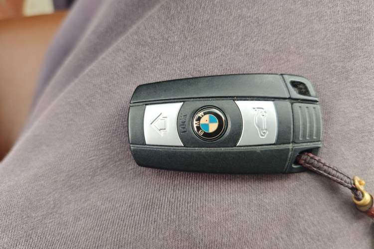 Used BMW X6 2011 xDrive35i Vehicle Key