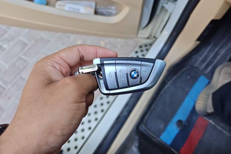 Used BMW X6 2011 xDrive35i Vehicle Key