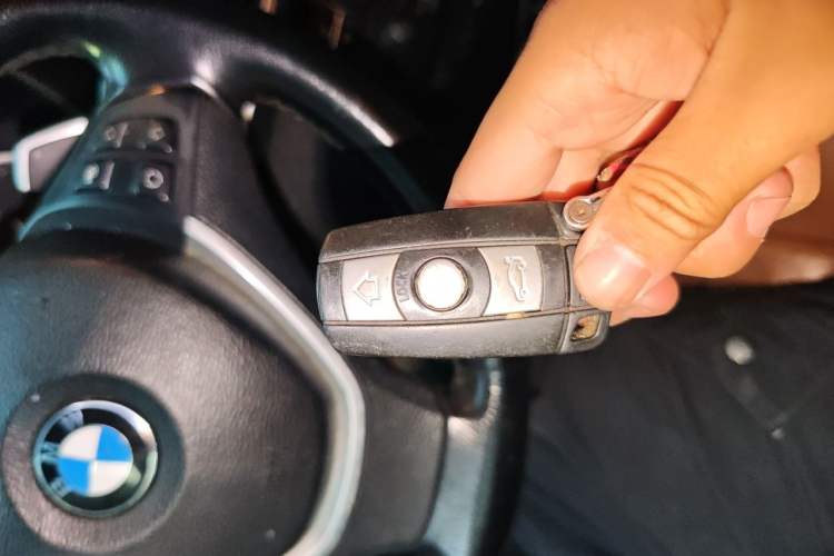 Used BMW X6 2011 xDrive35i Vehicle Key