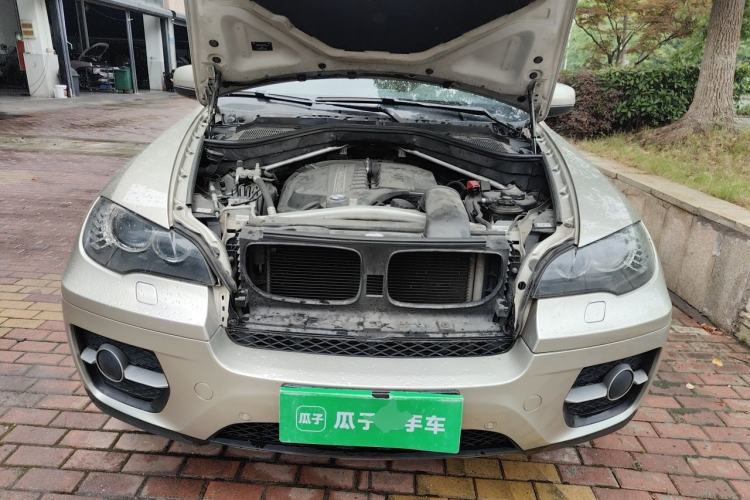 Used BMW X6 2011 xDrive35i Engine Bay