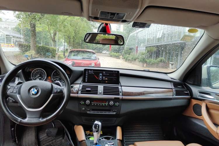 Used BMW X6 2011 xDrive35i Headliner