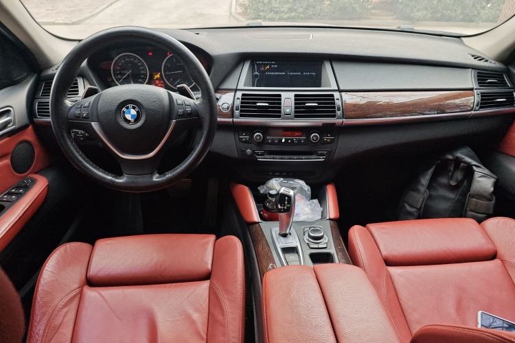Used BMW X6 2012 xDrive35i Center Console