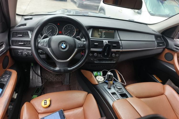 Used BMW X6 2012 xDrive35i Middle East version Center Console
