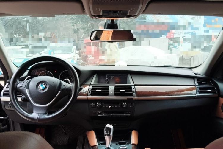 Used BMW X6 2012 xDrive35i Center Console