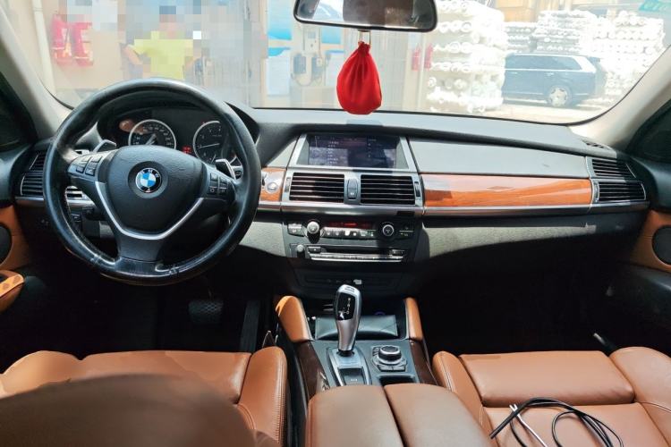 Used BMW X6 2012 xDrive35i Center Console