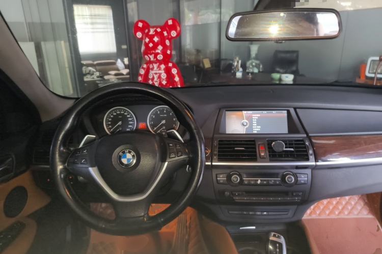 Used BMW X6 2012 xDrive35i Center Console