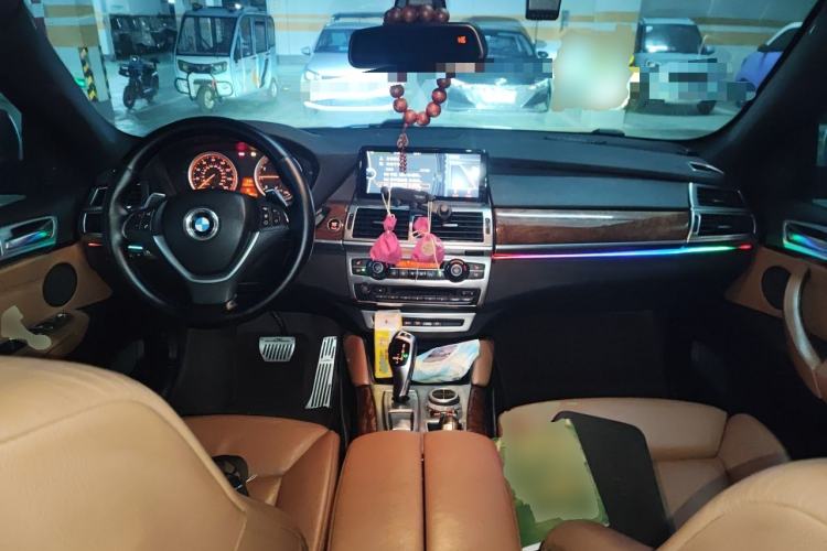 Used BMW X6 2012 xDrive35i Center Console
