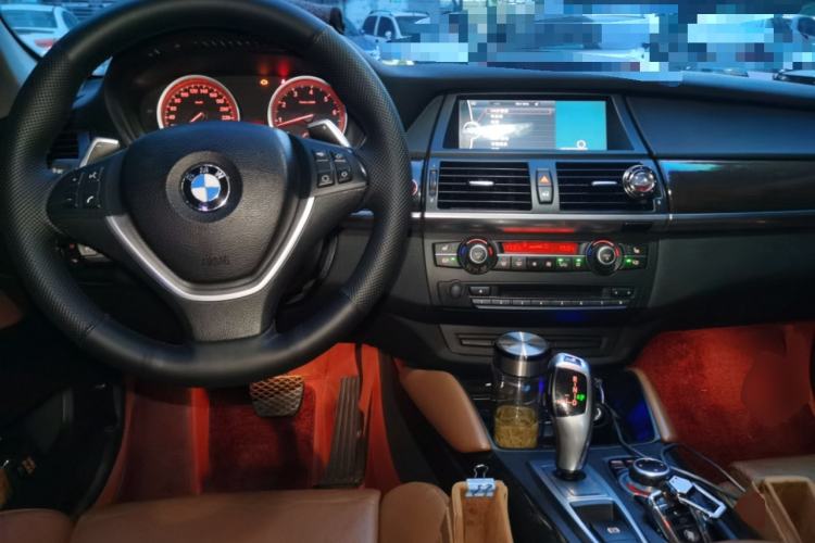 Used BMW X6 2012 xDrive35i Center Console
