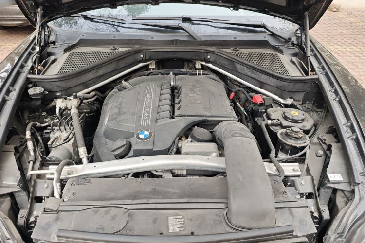 Used BMW X6 2012 xDrive35i Engine Bay