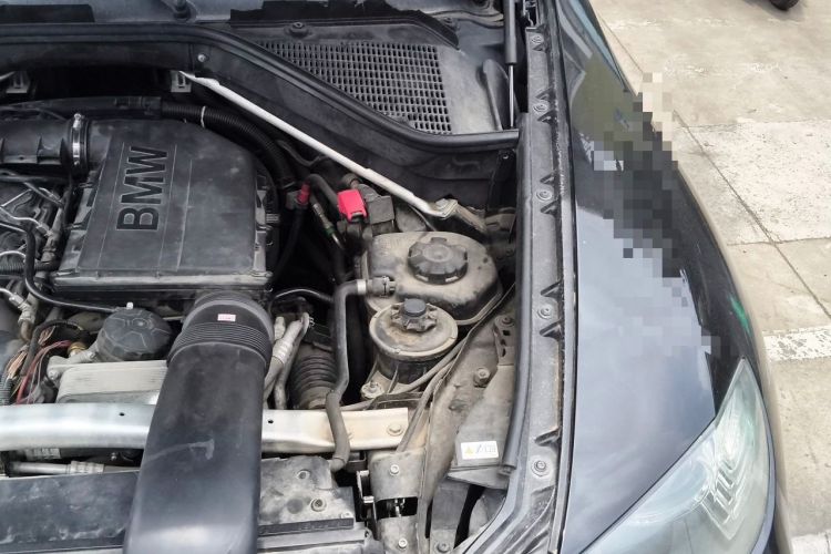 Used BMW X6 2012 xDrive35i Engine Bay Left