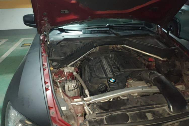 Used BMW X6 2012 xDrive35i Engine Bay Right