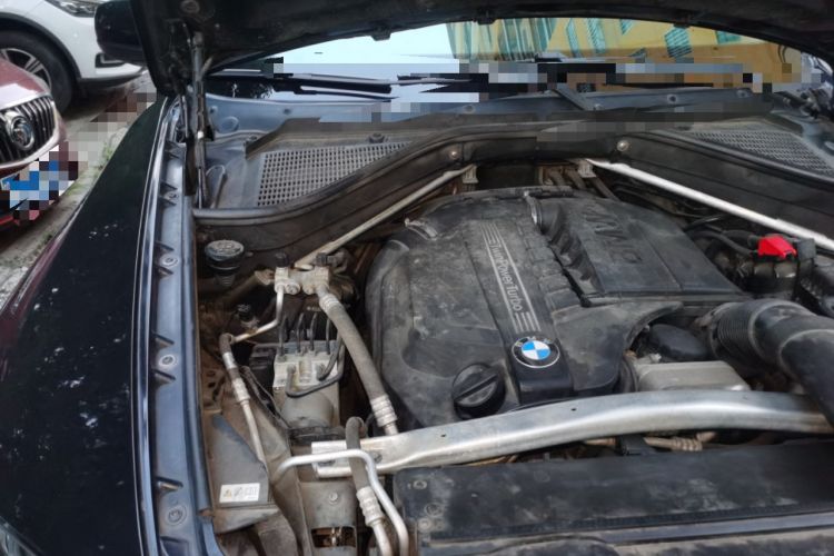Used BMW X6 2012 xDrive35i Engine Bay Right