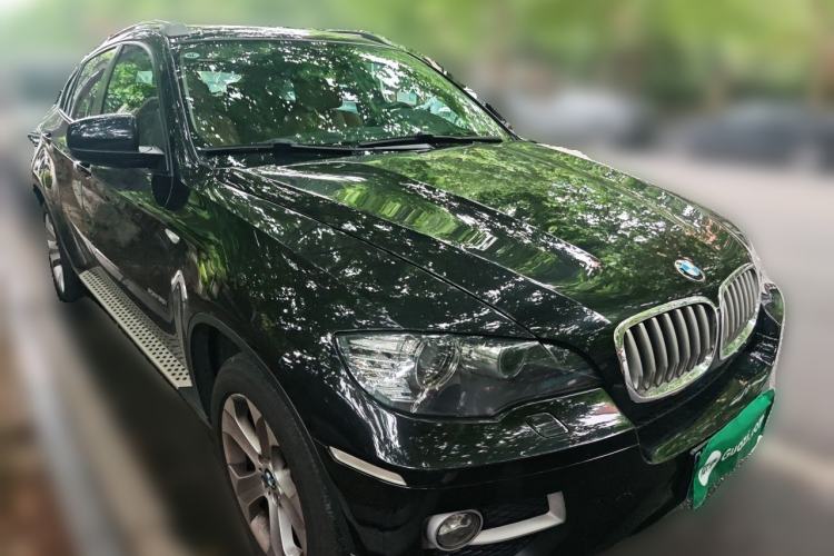 Used BMW X6 2012 xDrive35i Front Right 45 Deg