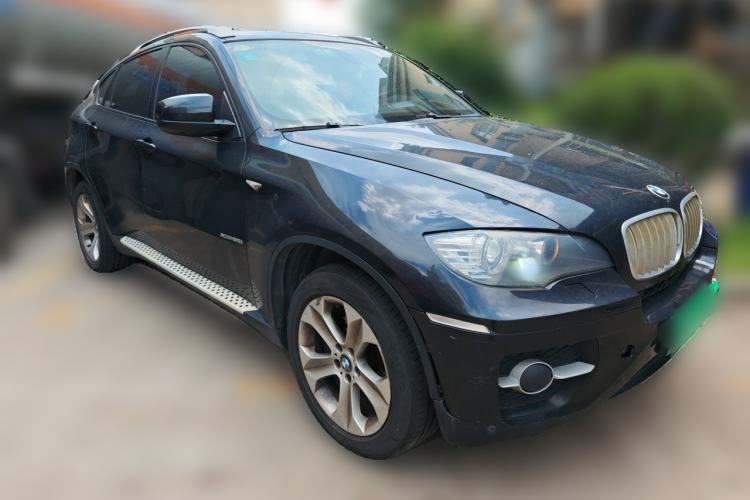 Used BMW X6 2012 xDrive35i Front Right 45 Deg