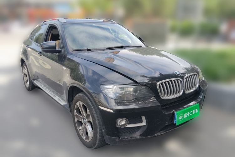 Used BMW X6 2012 xDrive35i Front Right 45 Deg
