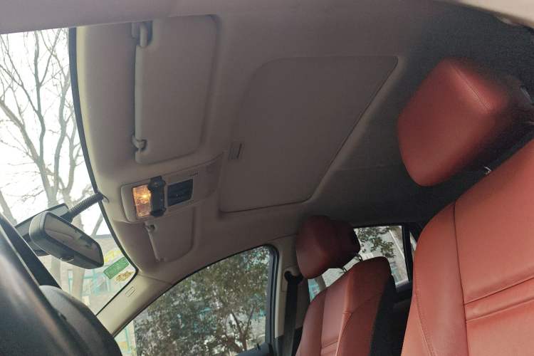 Used BMW X6 2012 xDrive35i Headliner