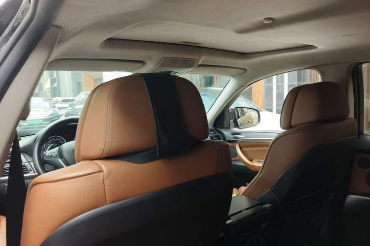 Used BMW X6 2012 xDrive35i Middle East version Headliner