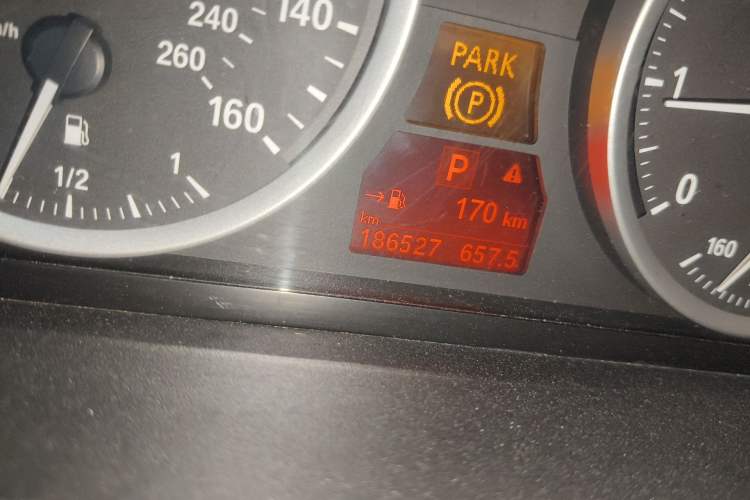 Used BMW X6 2012 xDrive35i Odometer Close Up