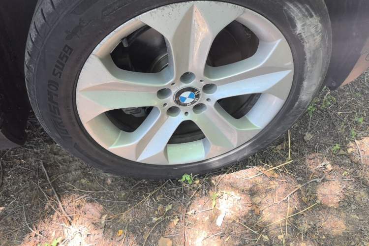 Used BMW X6 2012 xDrive35i Right Front Wheel Hub