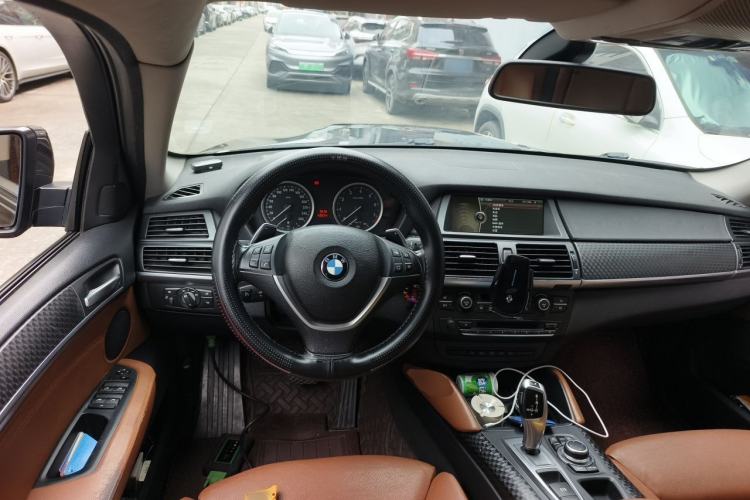 Used BMW X6 2012 xDrive35i Middle East version Steering Wheel