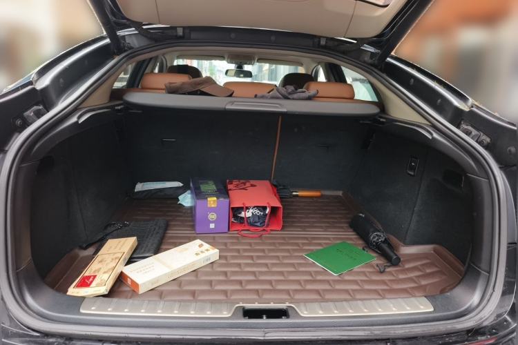 Used BMW X6 2012 xDrive35i Middle East version Trunk