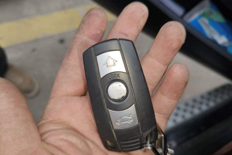 Used BMW X6 2012 xDrive35i Vehicle Key