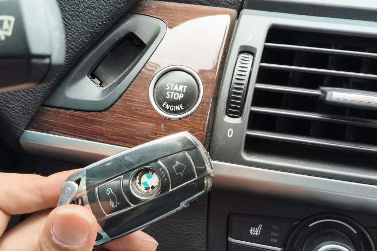 Used BMW X6 2012 xDrive35i Vehicle Key