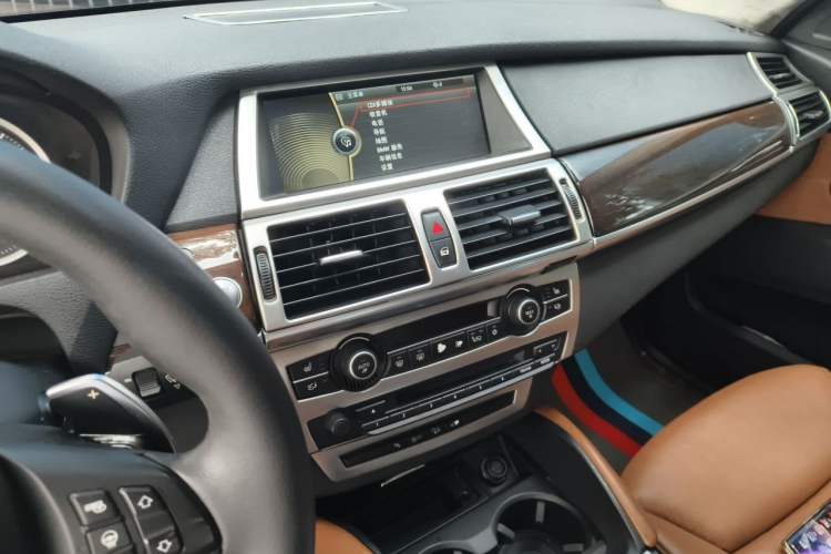 Used BMW X6 2012 xDrive35i U.S. specification Audio And AC Panel
