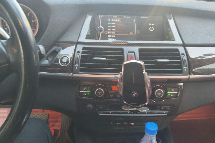 Used BMW X6 2012 xDrive35i Audio And AC Panel