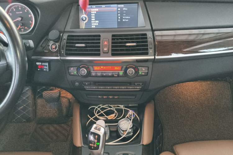 Used BMW X6 2012 xDrive35i Audio And AC Panel