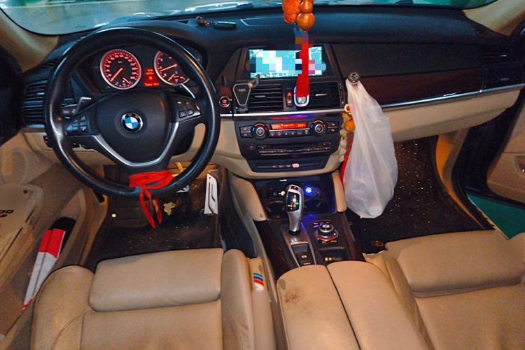Used BMW X6 2012 xDrive35i Center Console