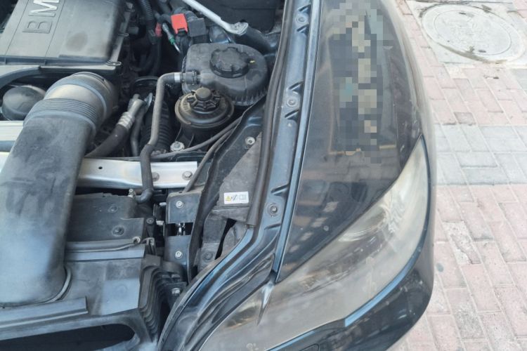 Used BMW X6 2012 xDrive35i Engine Bay Left