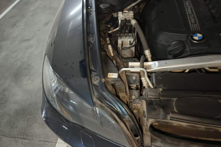 Used BMW X6 2012 xDrive35i Engine Bay Right