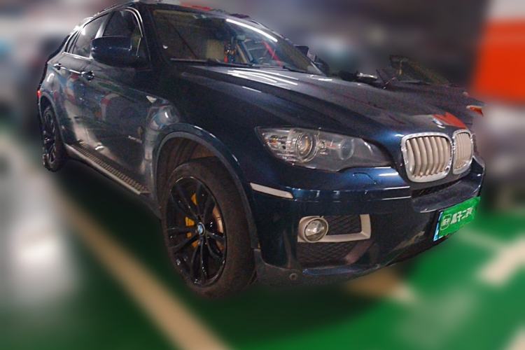 Used BMW X6 2012 xDrive35i Front Right 45 Deg