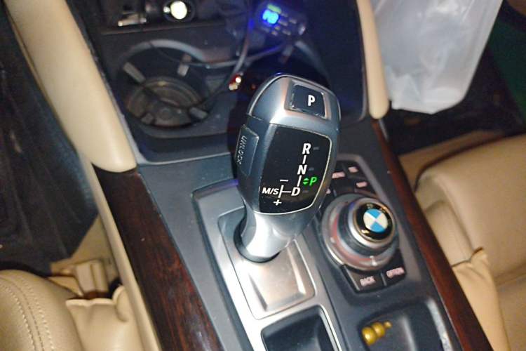 Used BMW X6 2012 xDrive35i Gear Lever